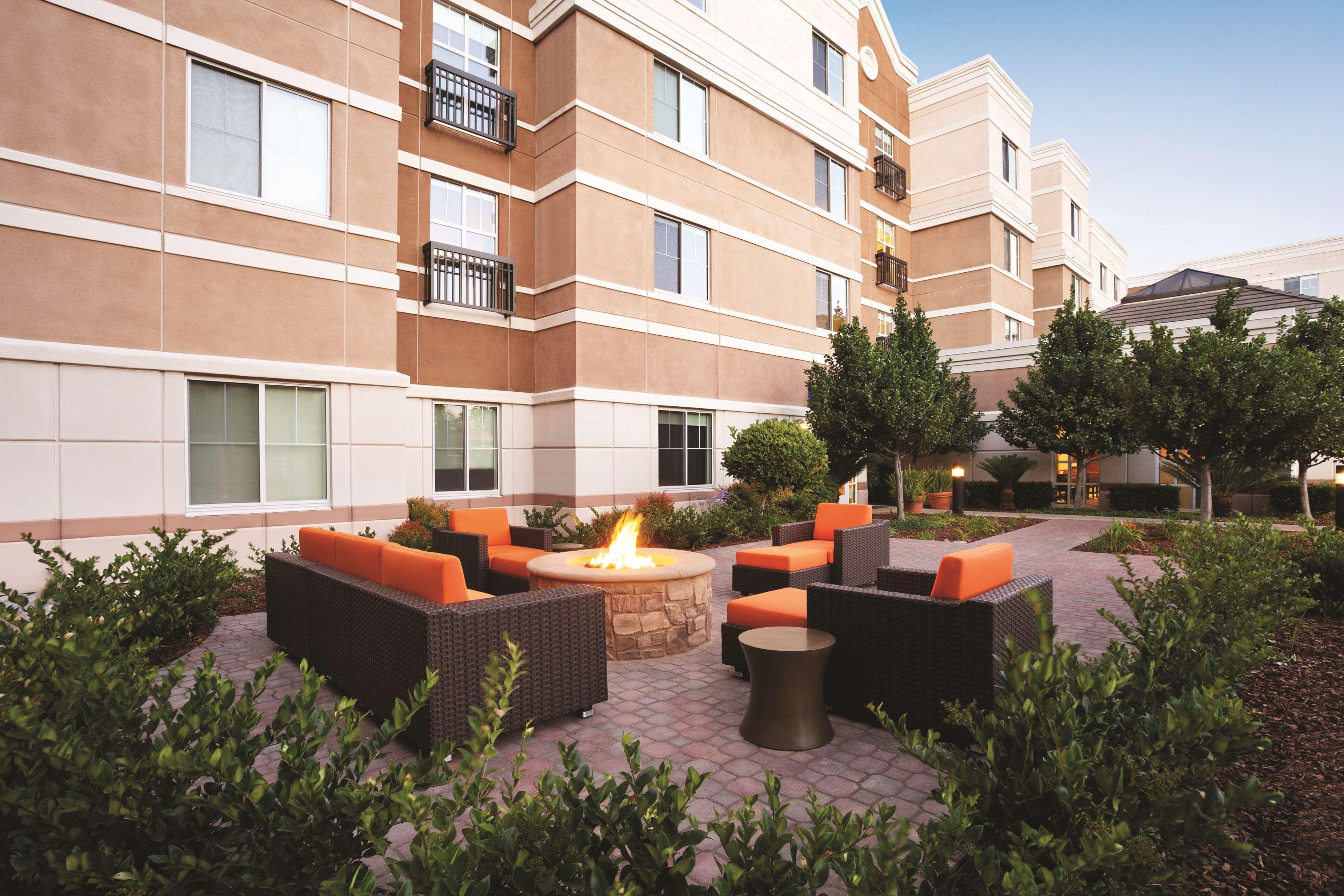 Hyatt House Pleasant Hill Exterior foto